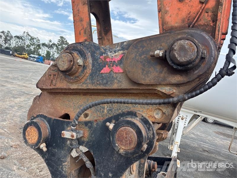 Hitachi ZX360LC-5B Tracked Excavator Roomikekskavaatorid