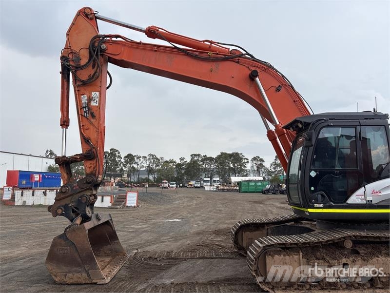Hitachi ZX360LC-5B Tracked Excavator Roomikekskavaatorid