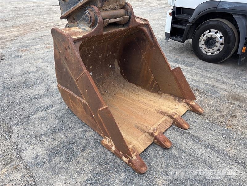 Hitachi ZX470LCH-3 Tracked Excavator Crawler excavators