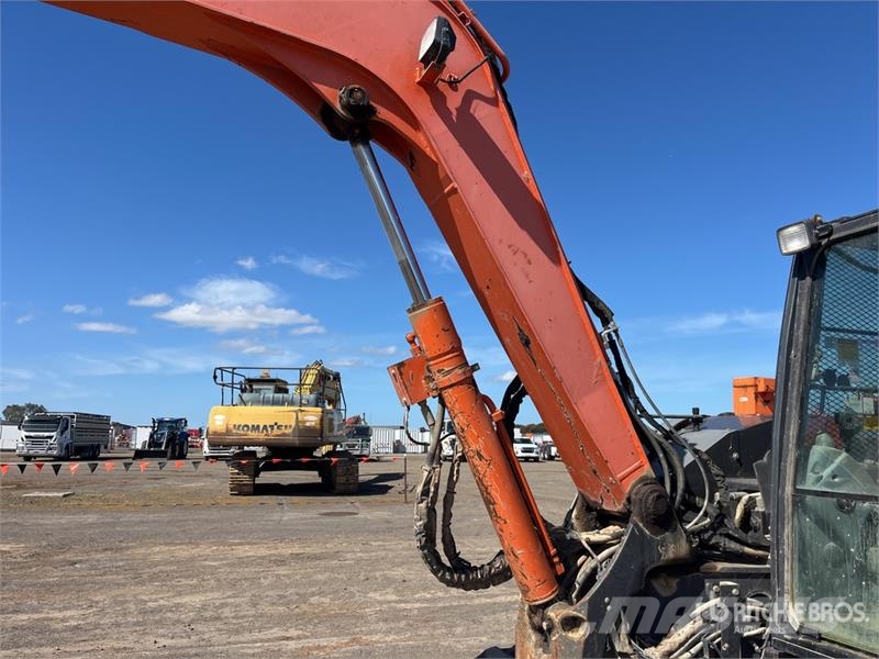Hitachi ZX85USB-5A Tracked Excavator Lánctalpas kotrók