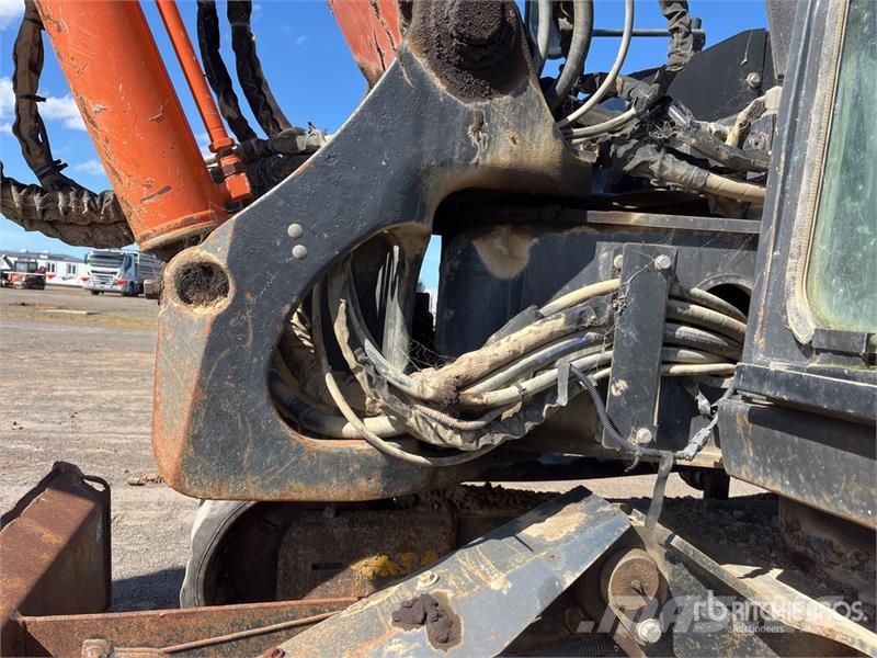 Hitachi ZX85USB-5A Tracked Excavator Lánctalpas kotrók