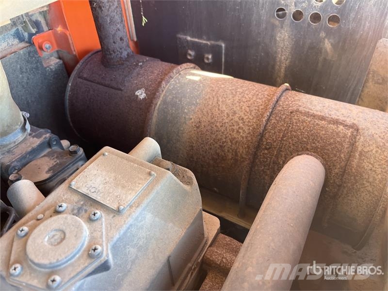 Hitachi ZX85USB-5A Tracked Excavator Lánctalpas kotrók