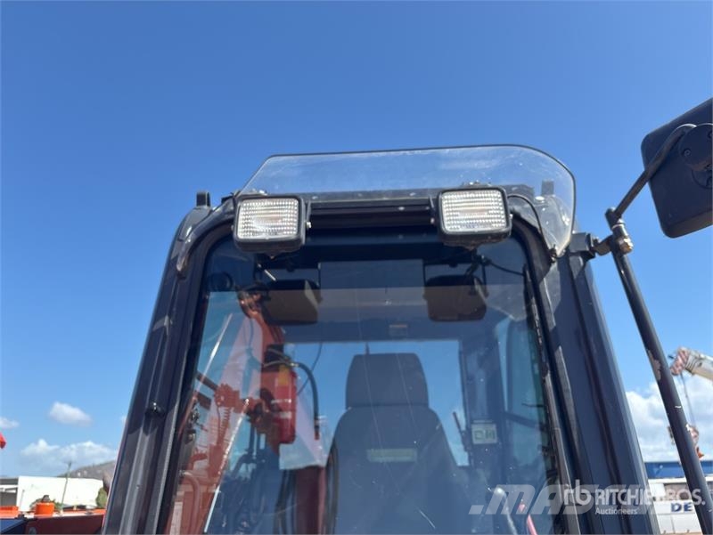 Hitachi ZX85USB-5A Tracked Excavator Гусеничные экскаваторы