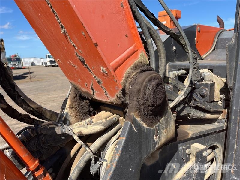 Hitachi ZX85USB-5A Tracked Excavator Lánctalpas kotrók