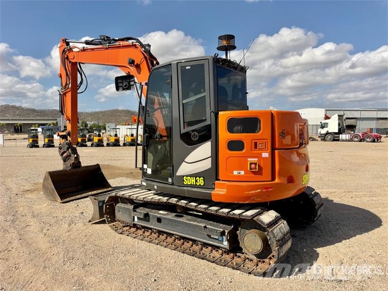 Hitachi ZX85USB-5A Tracked Excavator حفارات زحافة