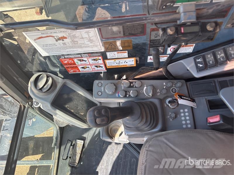 Hitachi ZX85USB-5A Tracked Excavator Гусеничные экскаваторы