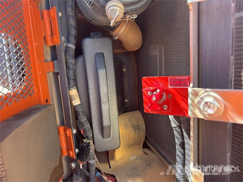 Hitachi ZX85USB-5A Tracked Excavator Гусеничные экскаваторы