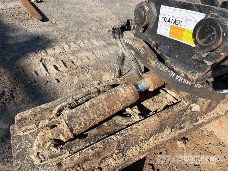 Hogan E55 1160 mm Hydraulic Tilting Excavator Buck Kaušai