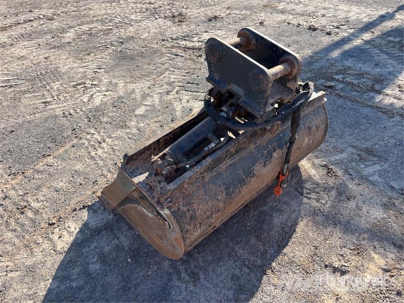 Hogan E55 1160 mm Hydraulic Tilting Excavator Buck Kaušai