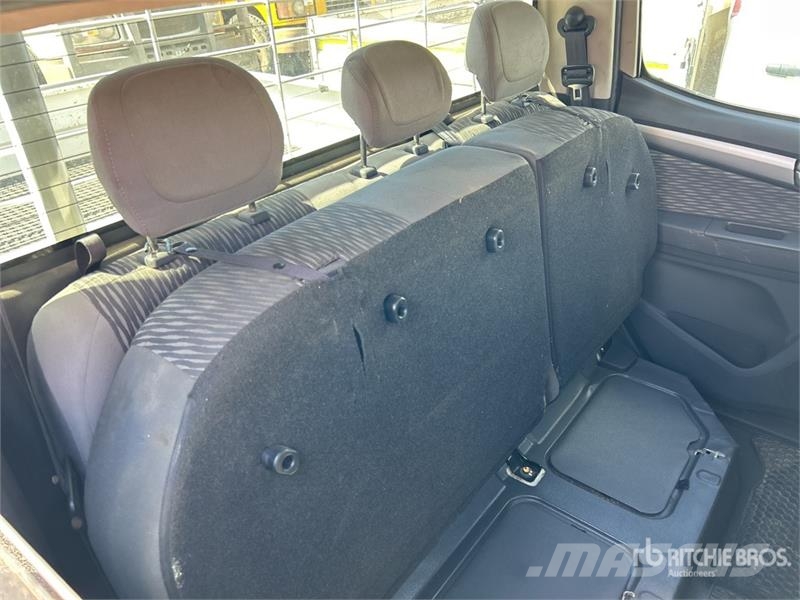 Holden Colorado 4x2 Dual Cab Pickup Ostalo