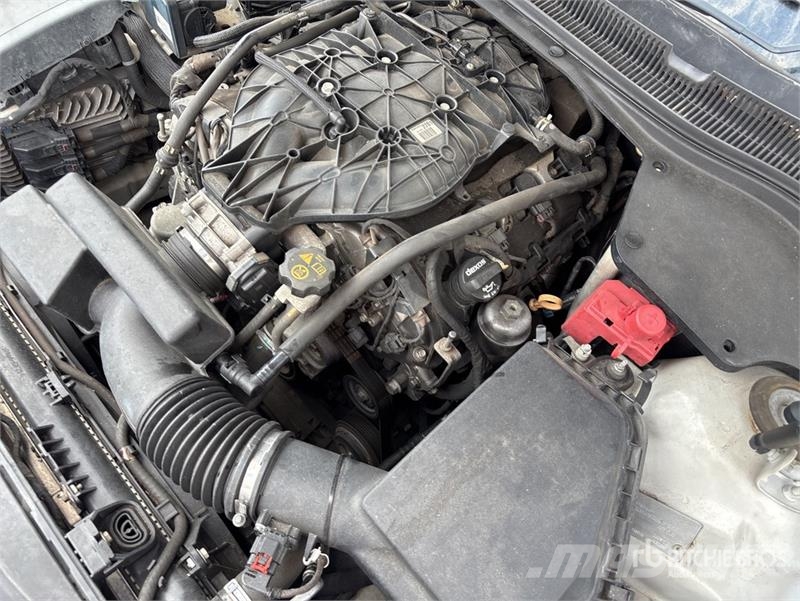 Holden Commodore VF Automobile Легковые автомобили