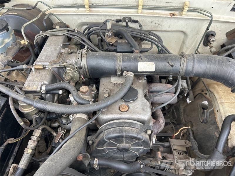 Holden Rodeo TF Series 4x4 Dual Cab Pickup Autre fourgon / utilitaire