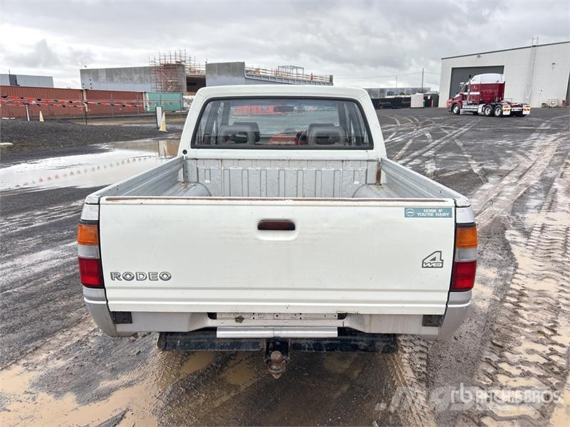 Holden Rodeo TF Series 4x4 Dual Cab Pickup Autre fourgon / utilitaire