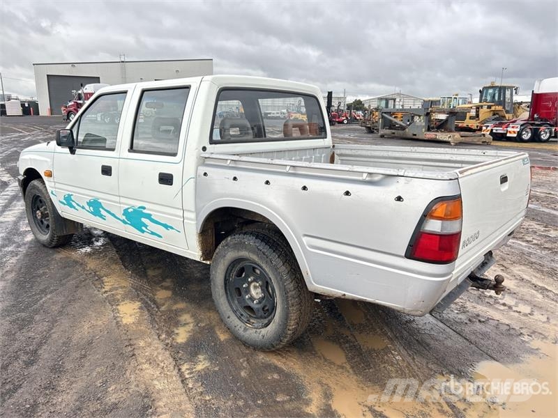 Holden Rodeo TF Series 4x4 Dual Cab Pickup Autre fourgon / utilitaire