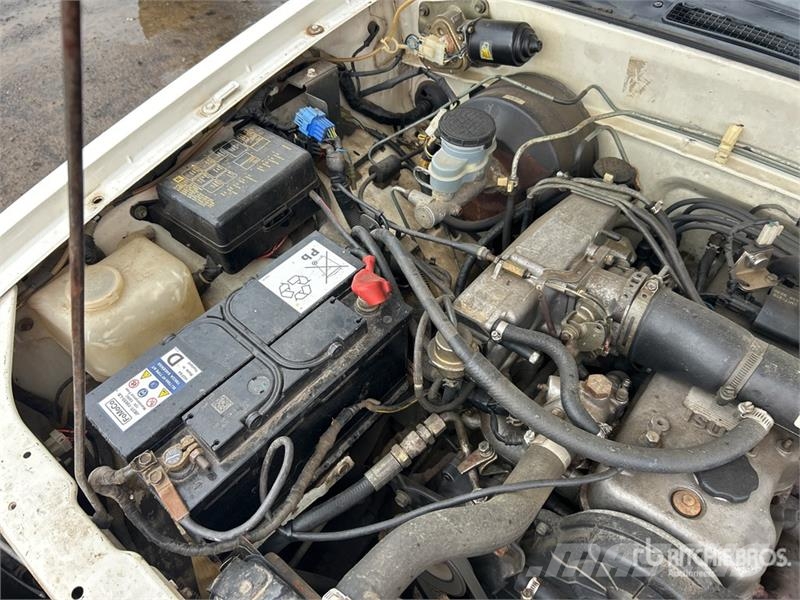 Holden Rodeo TF Series 4x4 Dual Cab Pickup Autre fourgon / utilitaire
