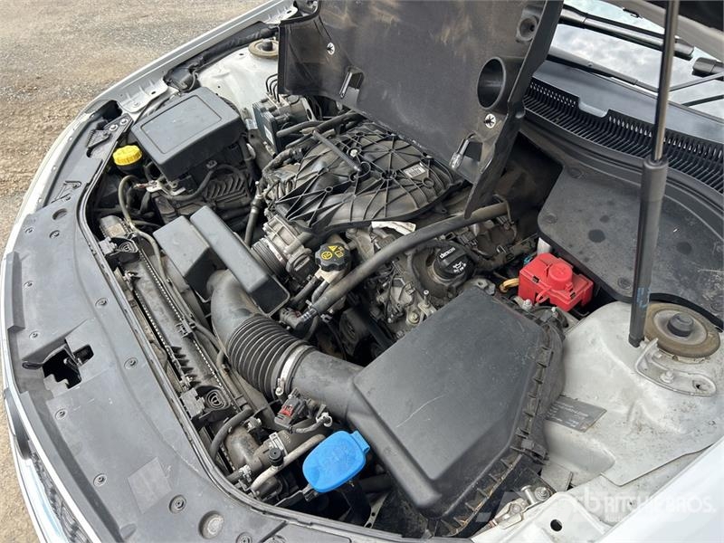 Holden VF Commodore Automobile Automobili