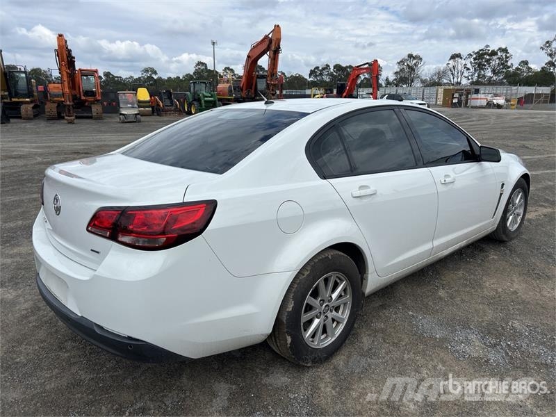 Holden VF Commodore Automobile Automobili