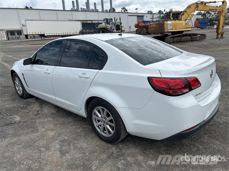 Holden VF Commodore Automobile Automobili