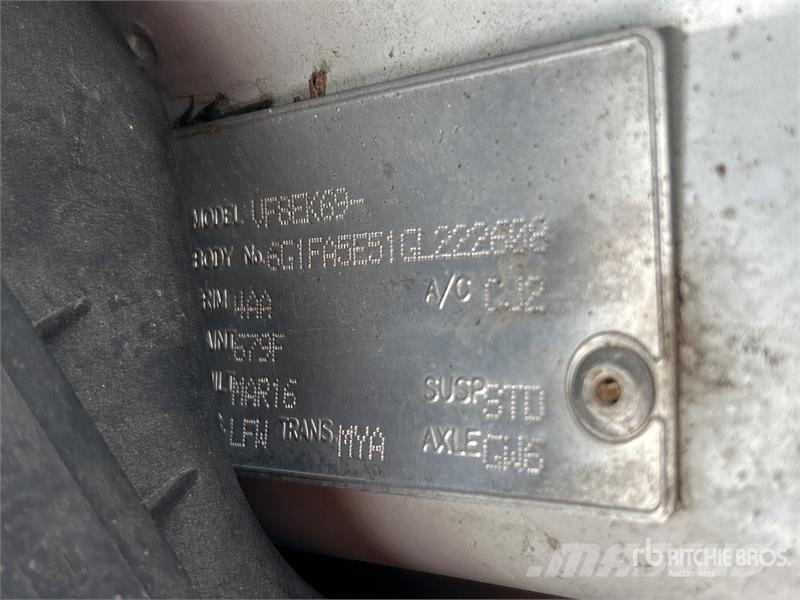 Holden VF Commodore Automobile Automobili