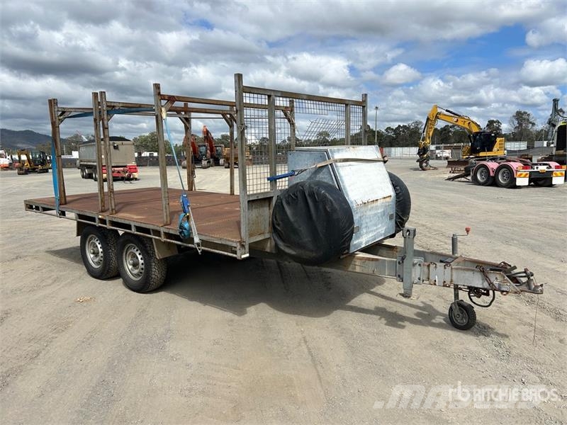 Homemade 4.5 m Bogie/A Flatbed Trailer 自卸半挂车
