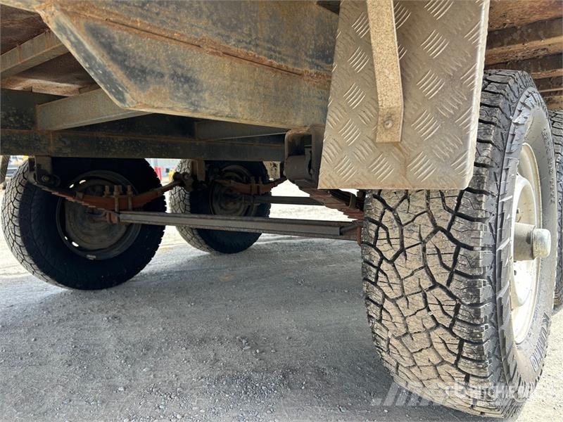 Homemade 4.5 m Bogie/A Flatbed Trailer 自卸半挂车