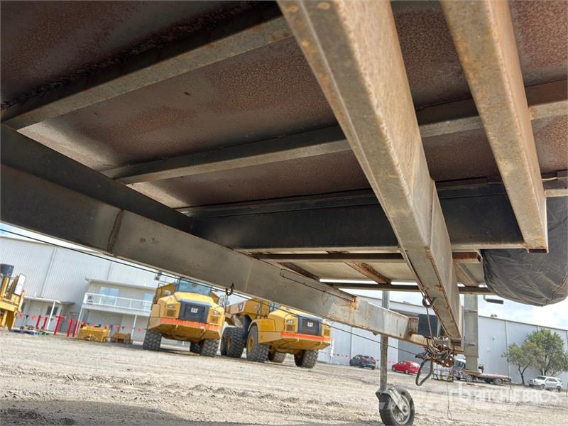 Homemade 4.5 m Bogie/A Flatbed Trailer 自卸半挂车