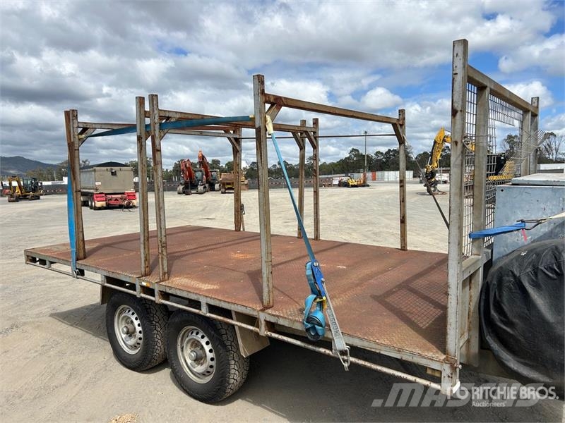  Homemade 4.5 m T/A Flatbed Trailer Flatbed/Dropside trailers