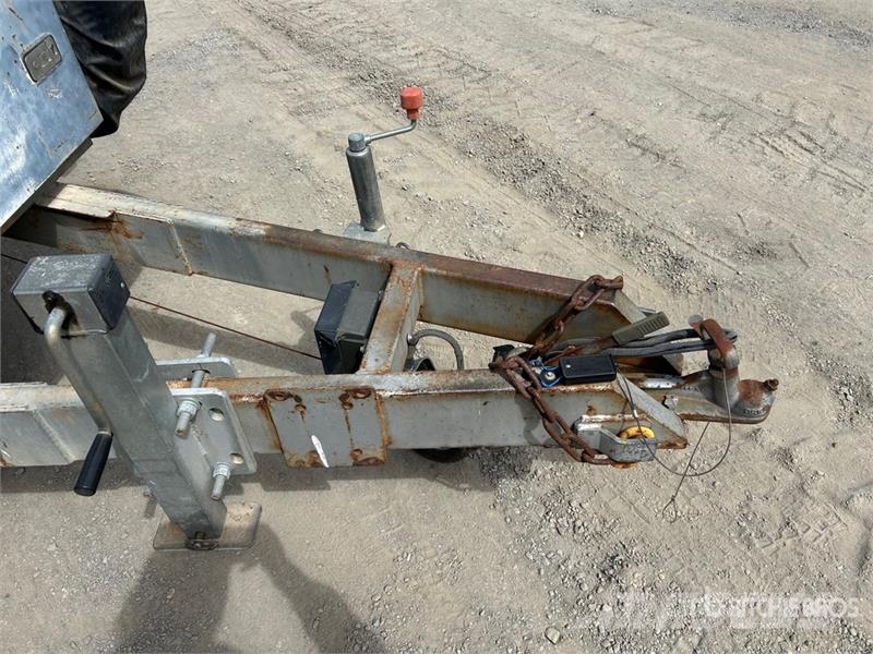  Homemade 4.5 m T/A Flatbed Trailer Flatbed/Dropside trailers