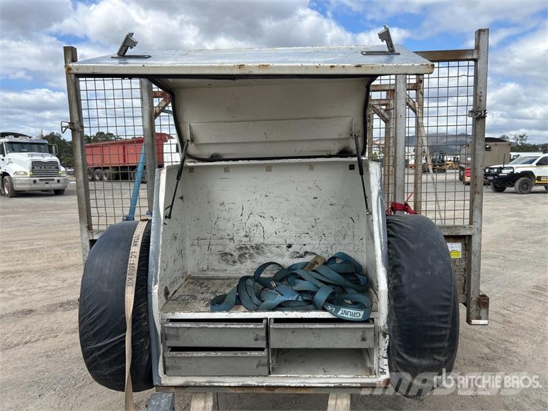  Homemade 4.5 m T/A Flatbed Trailer Flatbed/Dropside trailers