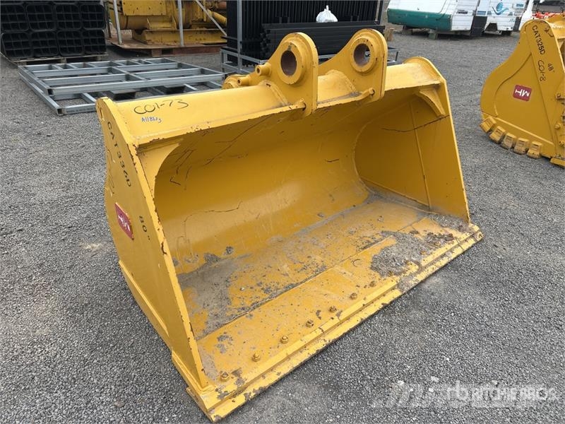 Hongwing 2030 mm Cleanup Excavator Bucket - Fits C Buckets