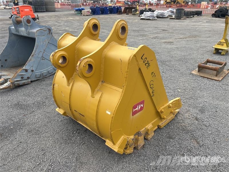 Hongwing LG215-43HDB 1080 mm Digging Excavator Buc Buckets