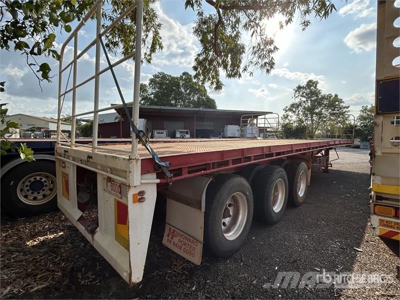 Howard Porter 13.2 m Tri/A Flatbed Trailer مقطوروات مسطحة/مفصلية الجوانب