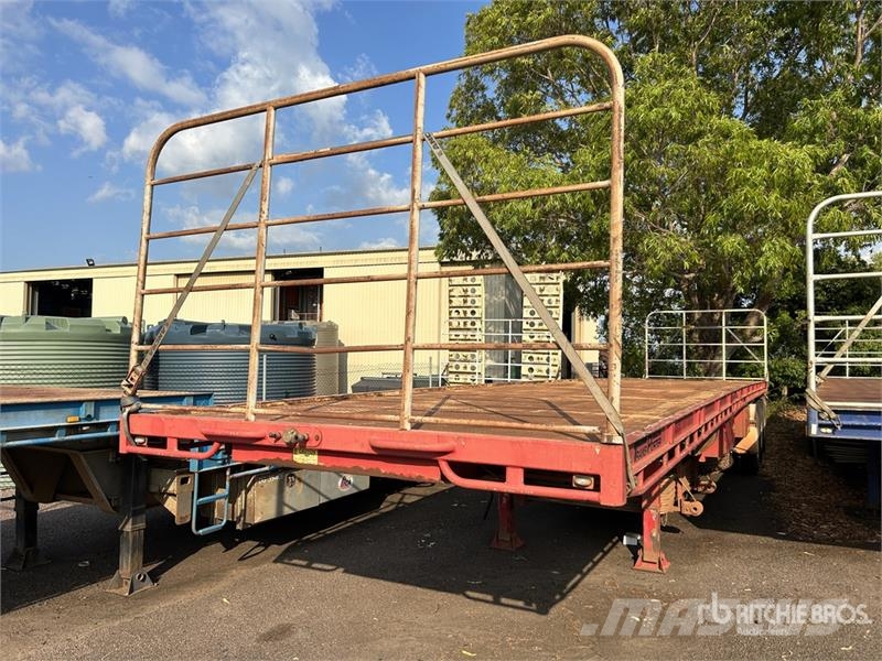 Howard Porter 13.2 m Tri/A Flatbed Trailer مقطوروات مسطحة/مفصلية الجوانب