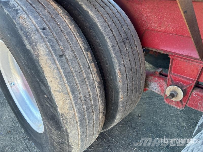 Howard Porter 5.5 m Tri/A B-Double Lead Side Dump Trailer Kallur-haagised