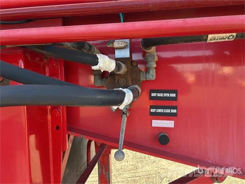 Howard Porter 5.5 m Tri/A B-Double Lead Side Dump Trailer Kallur-haagised