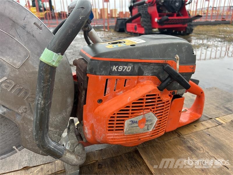 Husqvarna K970 Concrete Cutting Saw مكونات أخرى