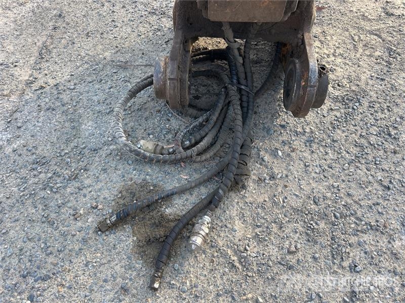  Hydraulic Tilting Quick Hitch Other components