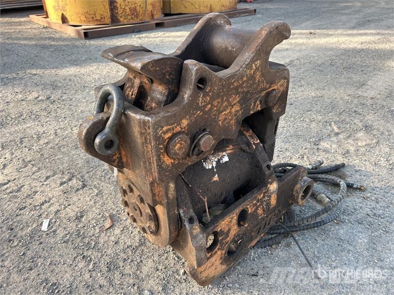  Hydraulic Tilting Quick Hitch Other components