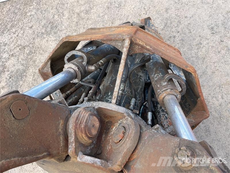 Hyundai 1200 mm Orange Peel Grab Other components
