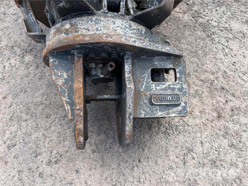 Hyundai 1200 mm Orange Peel Grab Other components