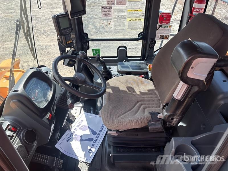 Hyundai HL770-9 لوادر بعجل