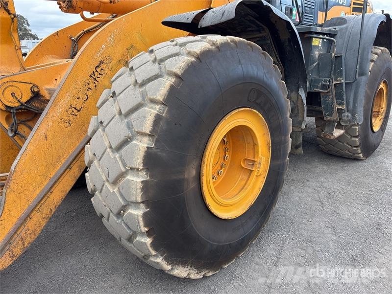 Hyundai HL770-9 لوادر بعجل
