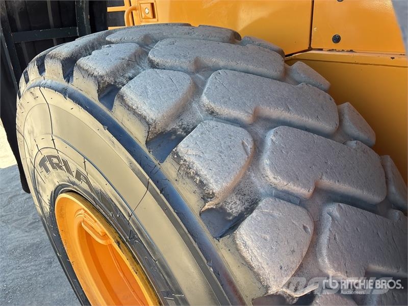 Hyundai HL770-9 لوادر بعجل