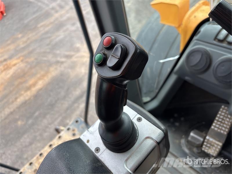 Hyundai HL770-9 لوادر بعجل
