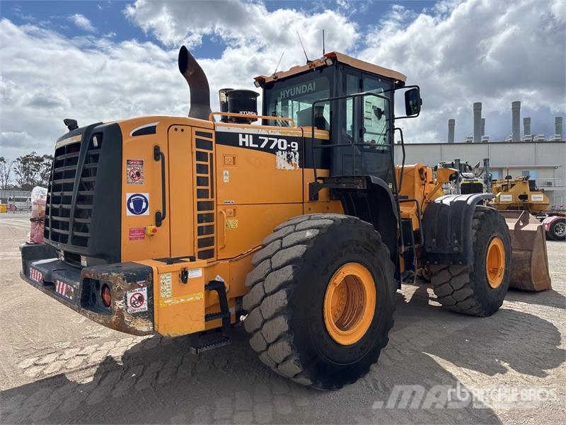 Hyundai HL770-9 لوادر بعجل