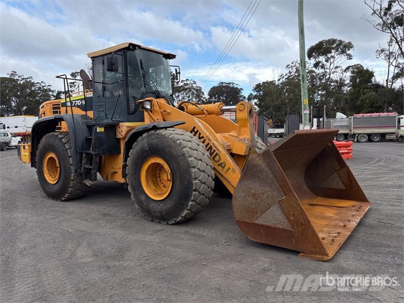 Hyundai HL770-9 لوادر بعجل