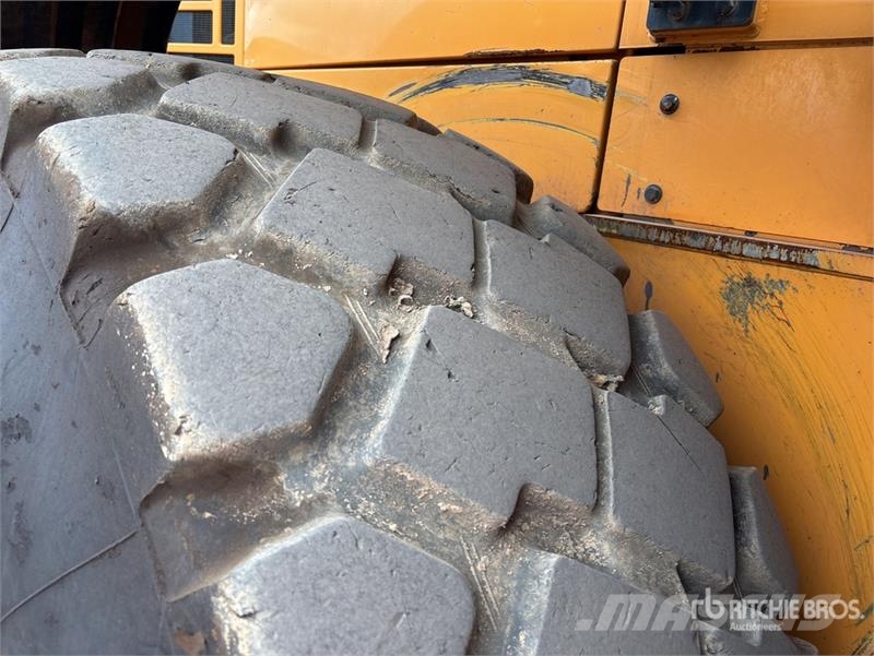 Hyundai HL770-9 لوادر بعجل