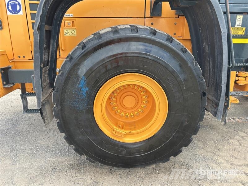 Hyundai HL770-9 لوادر بعجل