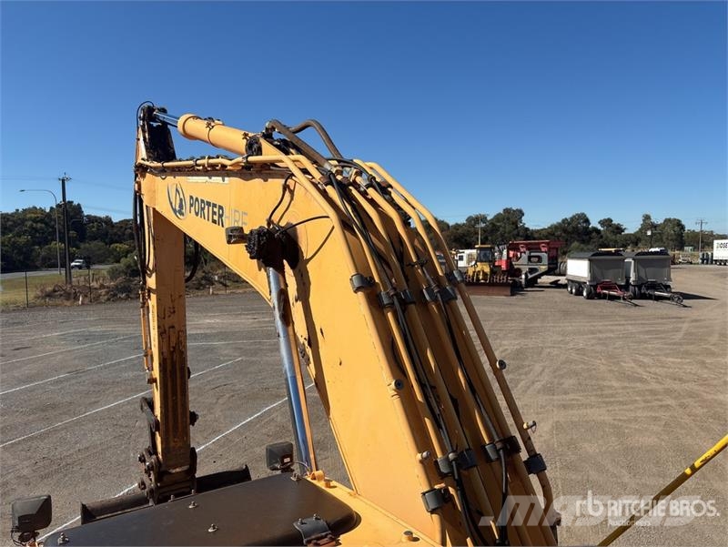 Hyundai Robex 210LC-9 Tracked Excavator Bageri gusjeničari