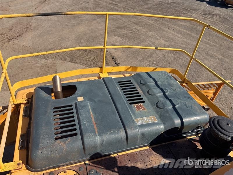 Hyundai Robex 210LC-9 Tracked Excavator Bageri gusjeničari